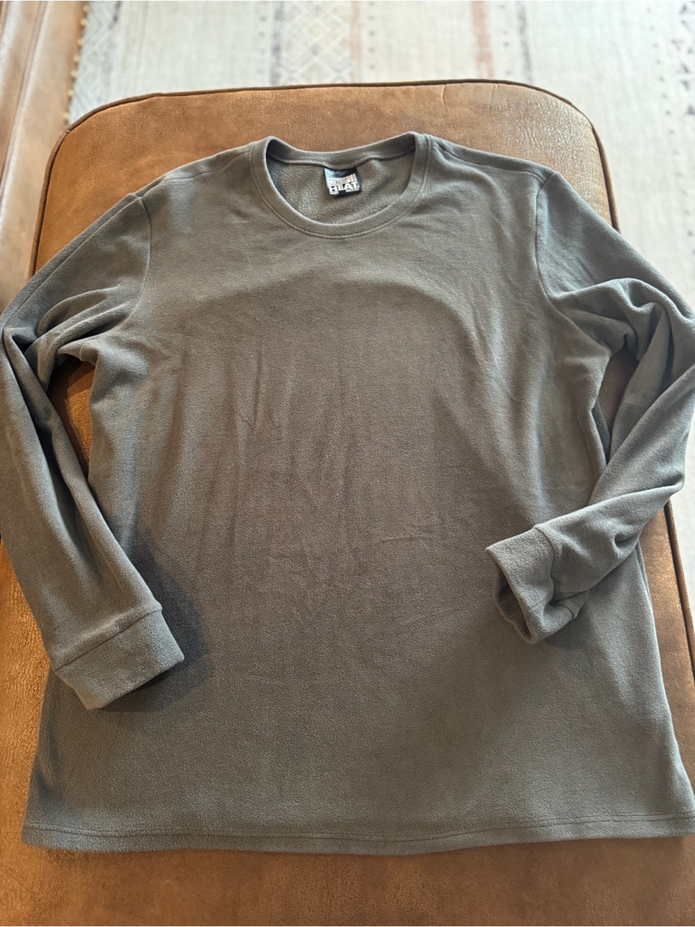 Classic Women’s Long-Sleeve Crewneck Fleece Layering Shirt - Grey